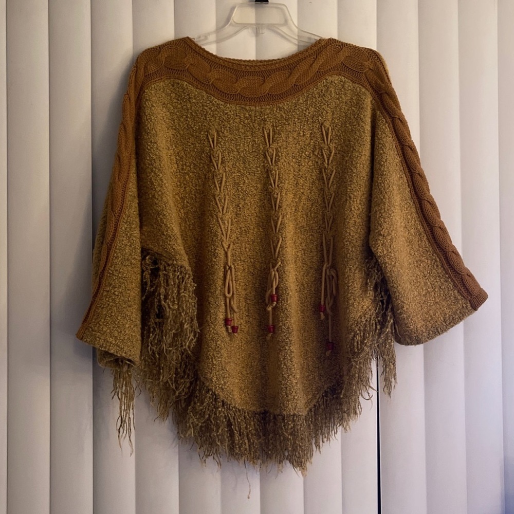 Women’s poncho